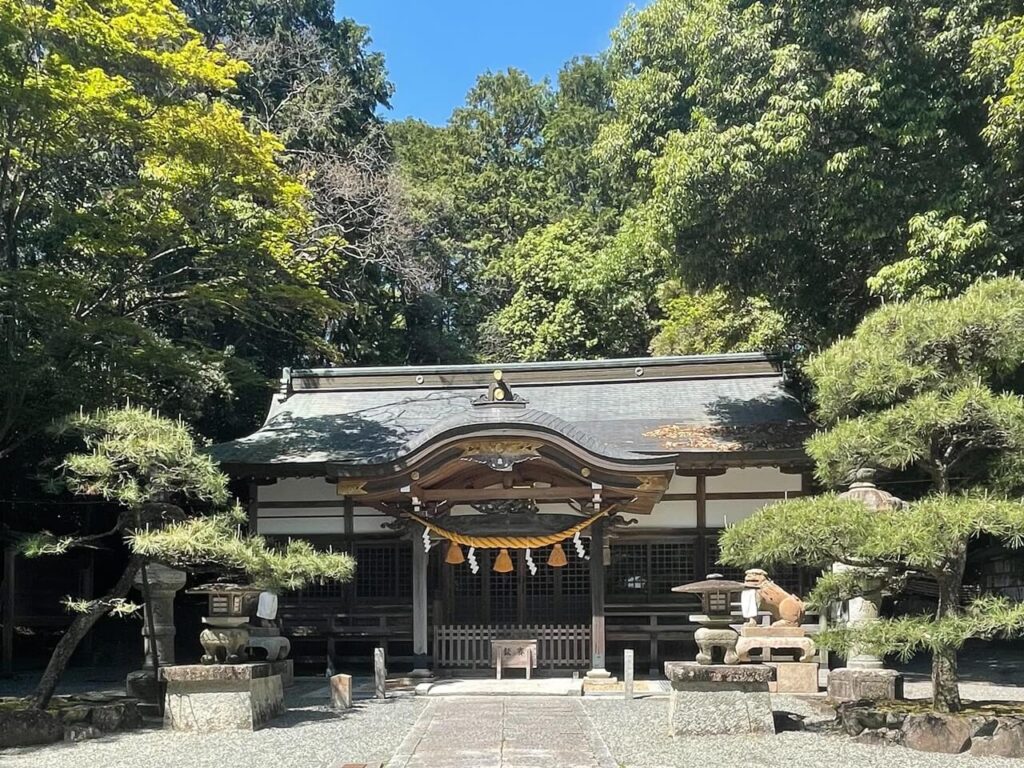 春日神社本殿